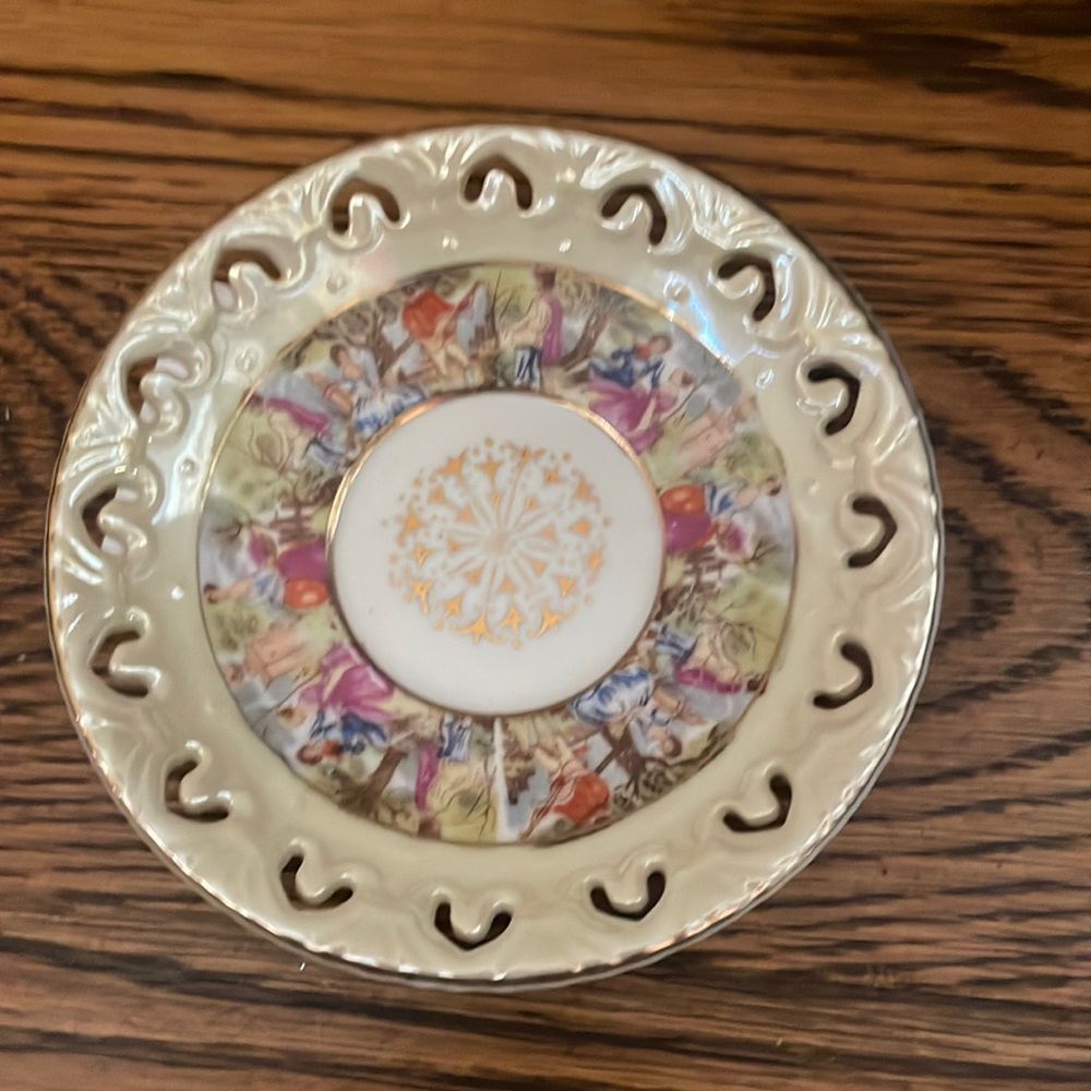 Vintage Kody Tori Japan Saucer!!